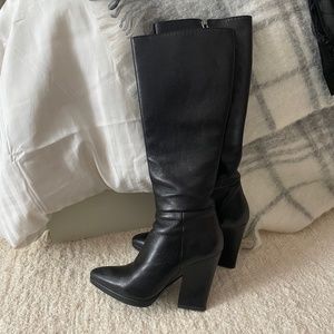 VINTAGE PRADA LEATHER HEELED BOOTS - 36